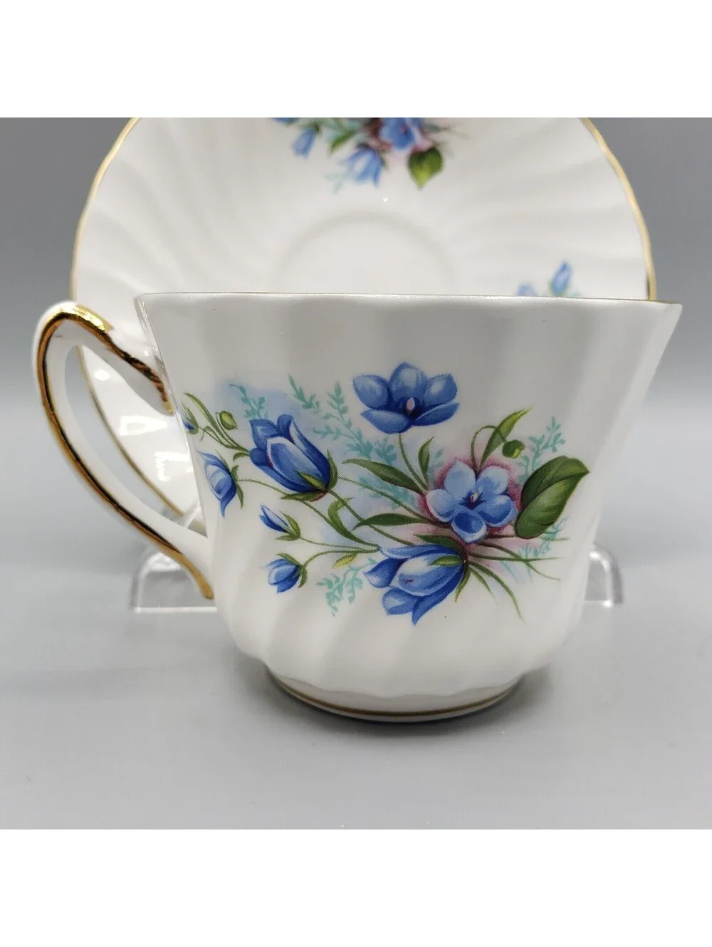 Royal Kendall Teacup & Saucer Blue Flowers Floral Fine Bone China England Gold
